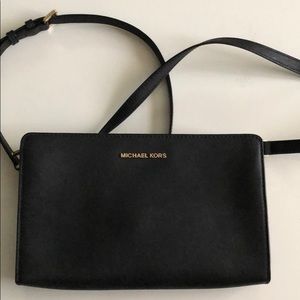 Michael Kors Crossbody Clutch/Bag